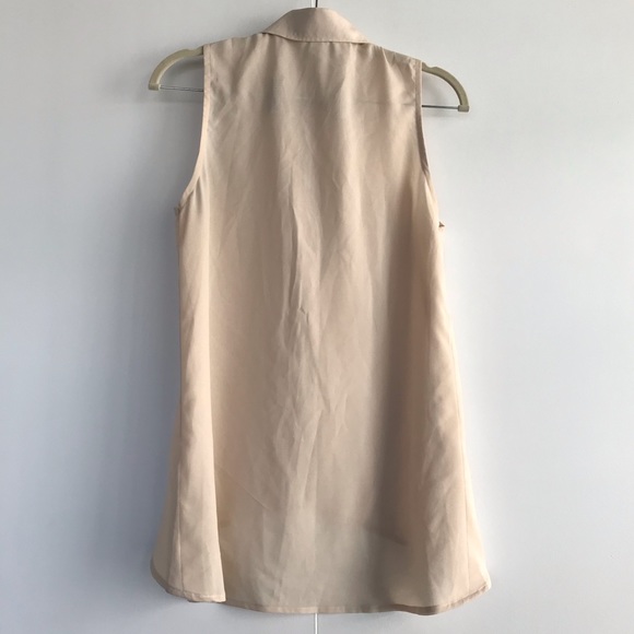 BUTTON BLOUSE WITH KEYHOLE DETAILING - Picture 4 of 4